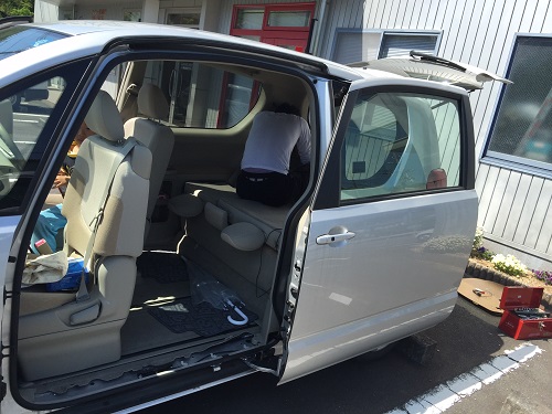 後部の配線中のまえじー