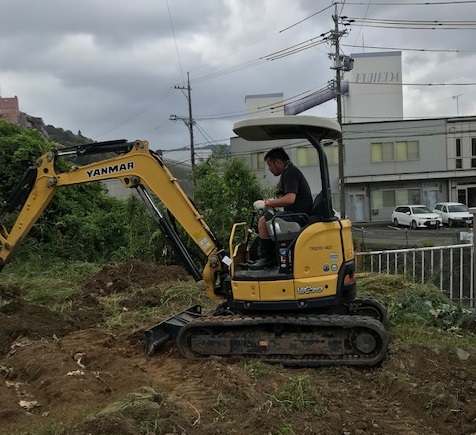 やってます！やってます！畑の拡張！ここまでやるか・・