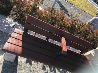 何気ないこのベンチが・・